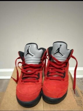 Authentic Boys Nike Jordan’s Raging Bull style number: 440888-600
